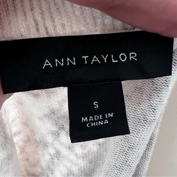 Ann Taylor Snakeskin Print Short Sleeve Sweater with V-Neck Cardigan Set Small - Picture 13 of 15